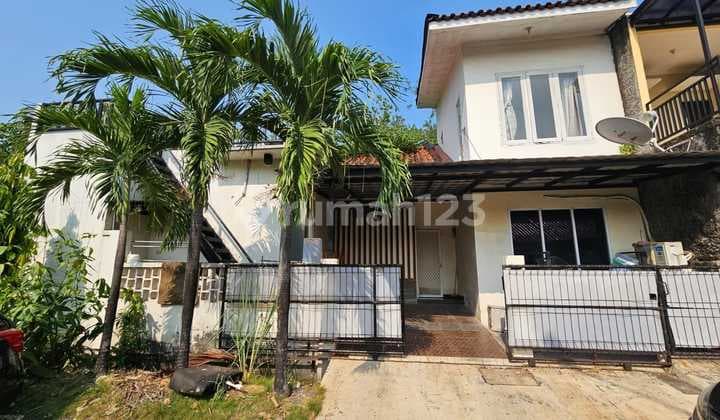 Rumah bagus 2 lantai siap huni di Puri Gading Jatiwarna Bekasi