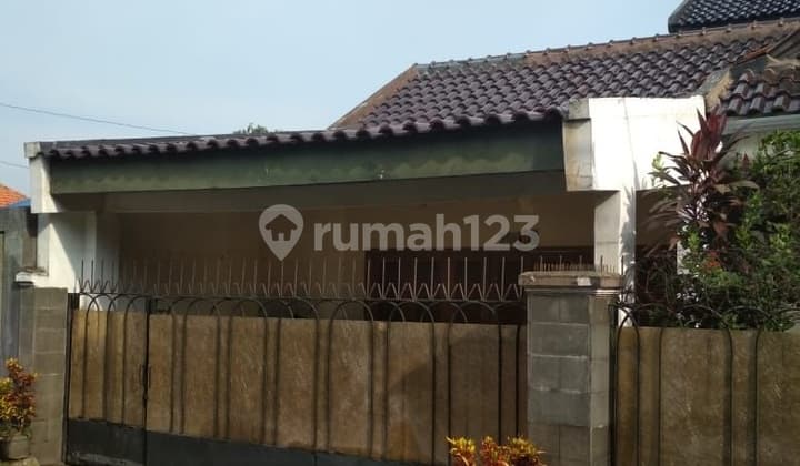 Rumah bagus luas siap huni di kebayoran lama jakarta selatan