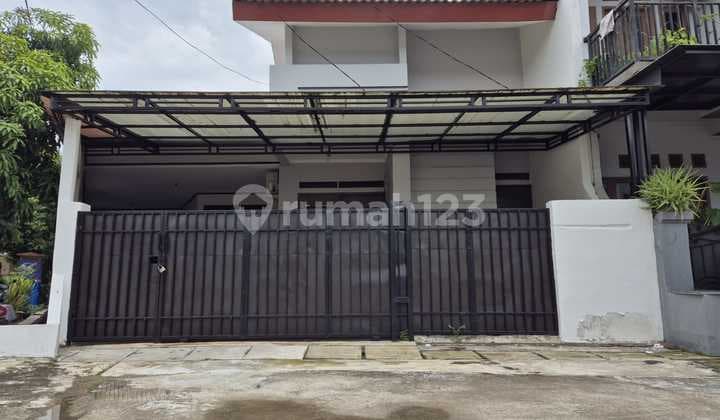 Rumah hook bagus siap huni di Telaga Mas Harapan Baru Bekasi