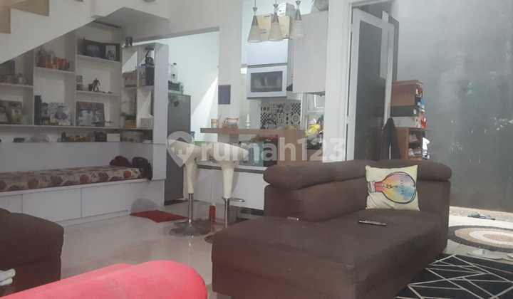 Rumah Bagus Siap Huni SHM Komplek Antapani