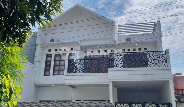 Rumah Bagus Semi Furnished SHM Area Komplek Margahayu