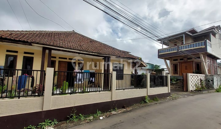Rumah Lelang Halaman Luas di Samping Jalan Cikole Kota Sukabumi