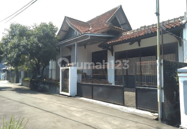 Rumah Lelang Luas di Komplek Batu Indah Bagus Dibawah Harga Pasar