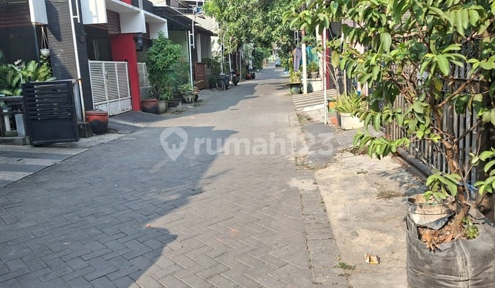 Dijual Rumah Lelang 2 Lantai Granit Kumala Petiken Dryorejo Gresik