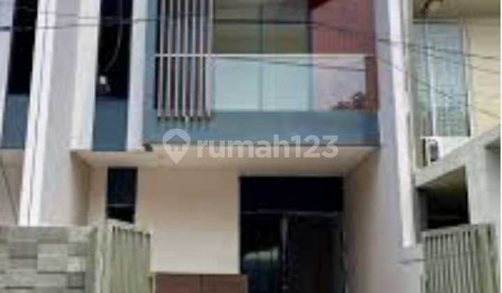 Dijual Rumah 2 Lantai Baru Lokasi Mulyosari Surabaya