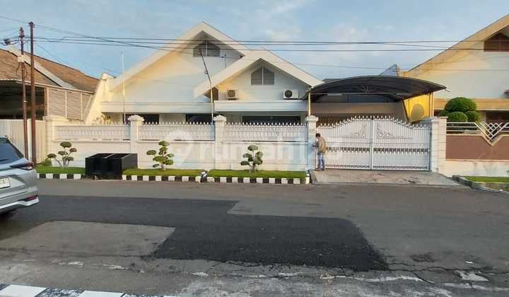 Dijual Via Lelang Rumah Dharmahusada Indah Utara Surabaya