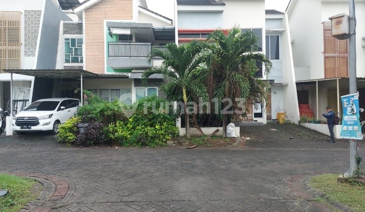 Dijual Via Lelang Rumah Lokasi La Diva Green Hill Kel Hulaan Kec. Menganti Gresik