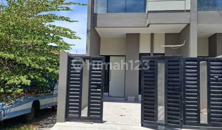 Dijual Rumah Baru 2 Lantai Lokasi Tenggilis Mejoyo Selatan Dekat Ubaya