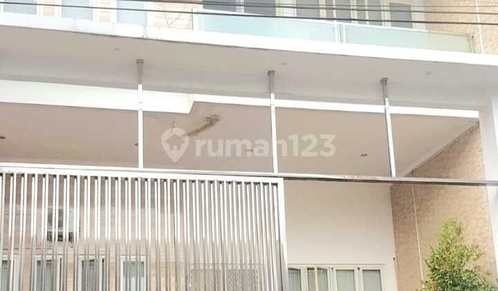 Dijual Rumah Siap Huni Di Sutorejo Utara – Bangunan Berkualitas, Lokasi Strategis!