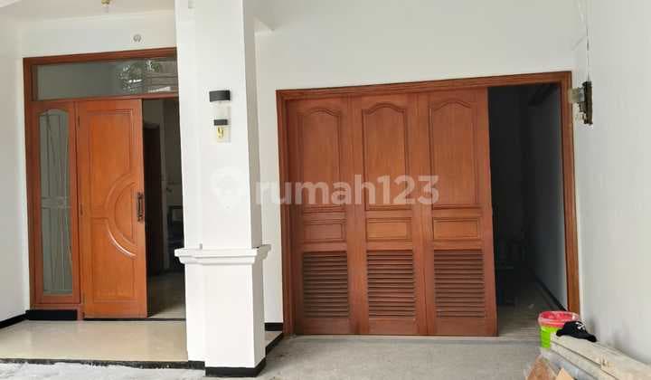 For Sale / For Rent Newly Renovated 2-Story House on Jl Dukuh Kupang Timur