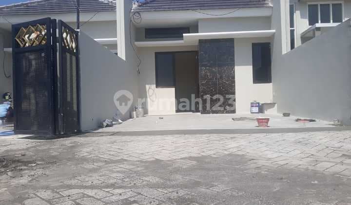 Di Jual Rumah Baru Siap Huni di Jln. Modern Tengah Surabaya