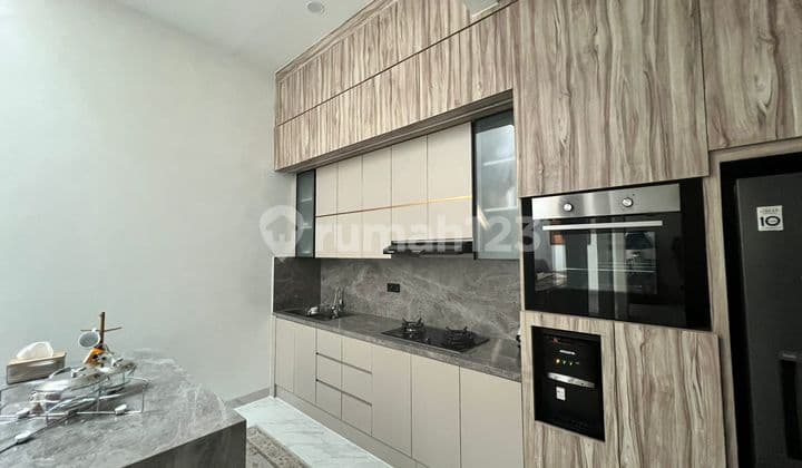 Rumah 2,5 Lantai,Dalam Cluster di Bintaro Jaya 7.