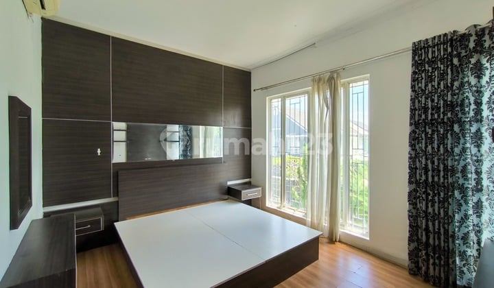 Rumah 2 Lantai,Depan Taman,Dalam Cluster di Bintaro Jaya 7