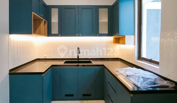 Rumah 2 Lantai,Nyaman di Bintaro Jaya 9