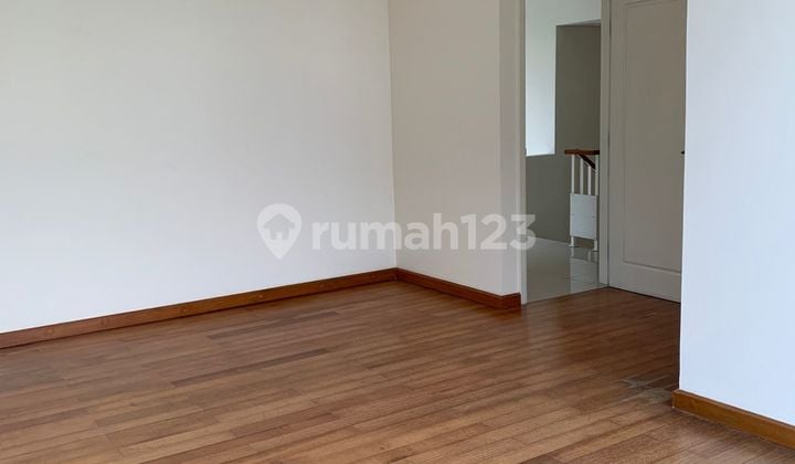 Rumah 2 Lantai,Dalam Cluster,Lingkungan Ok di Bintaro Jaya 7.