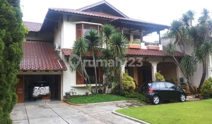 Quick Sale Luxury House with Swimming Pool in Cipete, South Jakarta.
