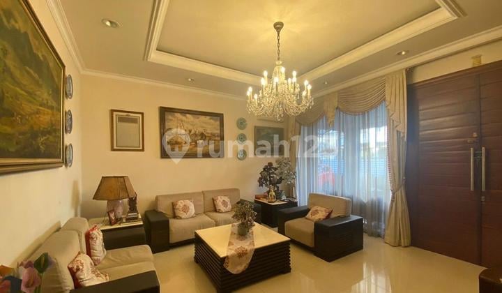 Kebayoran Baru Eksklusif: Rumah 792m² Taman Radio Dalam + Kolam Renang Pribadi.