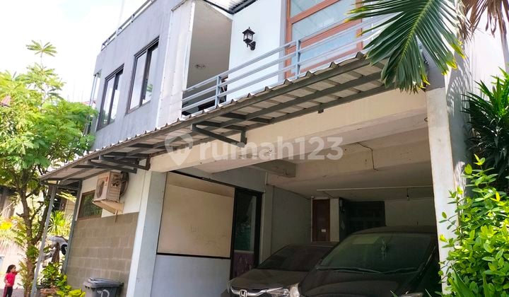 For Sale Good Strategic House Cireunde