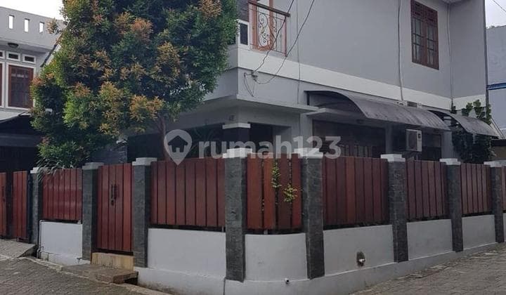 Dijual Rumah Bagus SHM di Jl. Abdul Majid Raya, Cipete Utara, Kec. Kby. Baru, Kota Jakarta Selatan, Daerah Khusus Ibukota Jakarta, Cipete