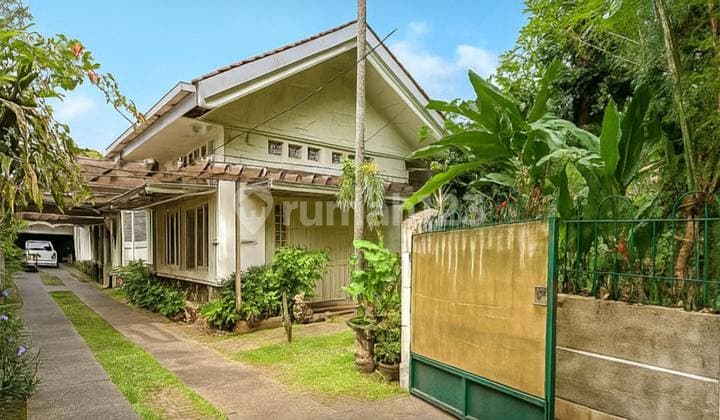 Premium Area, Old House Land Measurement, Wide Road