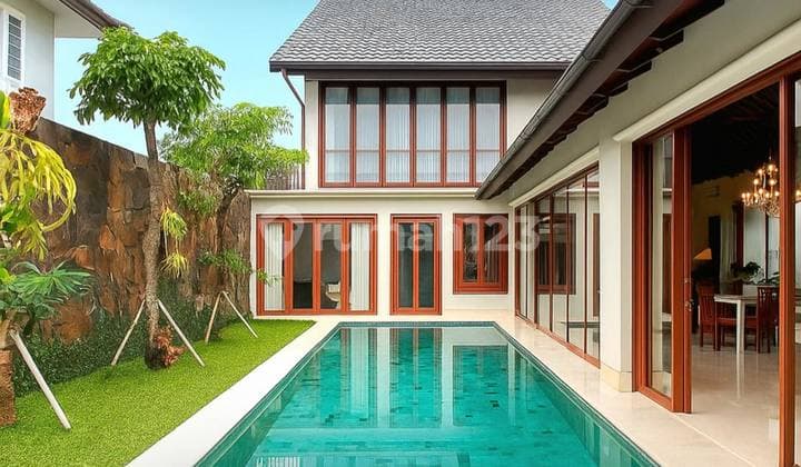 Brand New House Modern Tropical, Bangunan 2 Lantai, Private Pool
