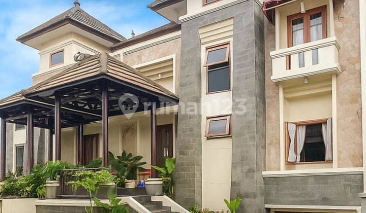 Rumah Desain Tropis, Bangunan Terawat Siap Huni, Lokasi Strategis
