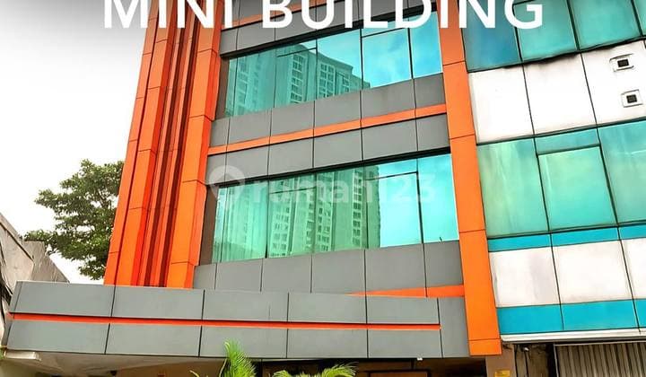 Mini Building 5 Floors, Strategically Located by the Roadside in Pejaten