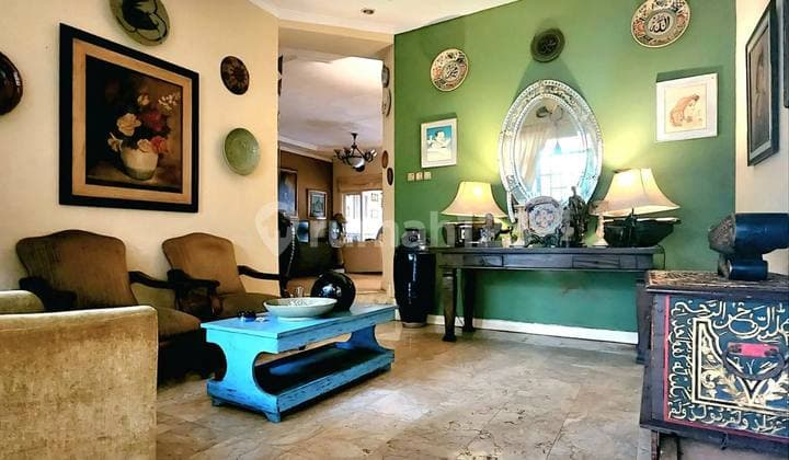 Bangunan 1 Lantai, Tanah Luas, Harga Menarik di Cilandak