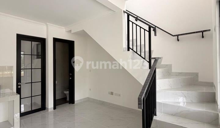 Disewakan Rumah Pik2 Terdekat ke Gate 1 Tol Pik2 Uk 4,5X10 Unfurnish Brand New