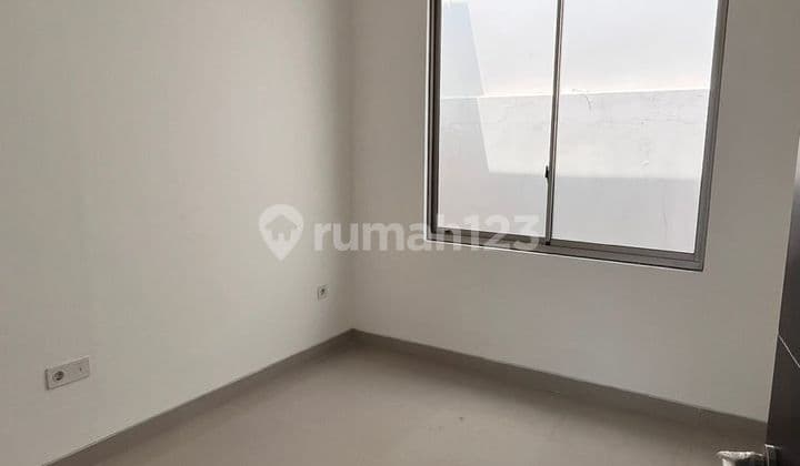 Disewakan Rumah 2lt PIK2 Uk 6x15 Tahap 1 Terdekat ke Tol PIK2 Unfurnish
