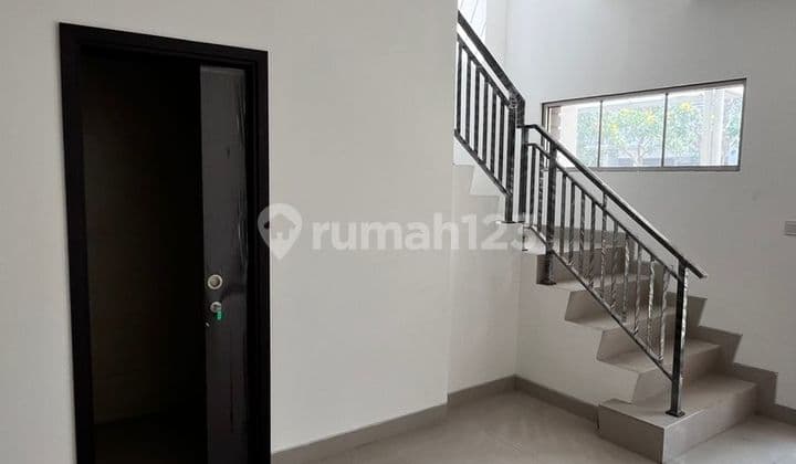 Disewakan Rumah 2Lt Pik2 Cluster Miami Uk 6X15 Unfurnish Siap Huni