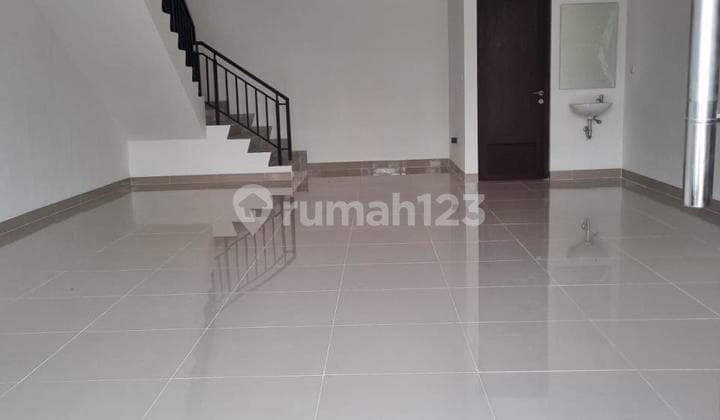 Disewakan Ruko Osaka Boulevard Pik2 Uk 6X10 Dekat Gereja Akita
