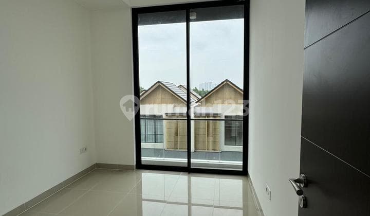 For Rent: Osaka Residence Pik2, Size 6x10, 3 Floors, with AC, Ready to Move In