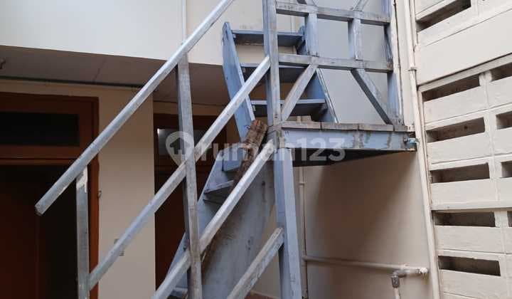 Rumah 2.5 Lt di Duta Garden Sudah Renovasi