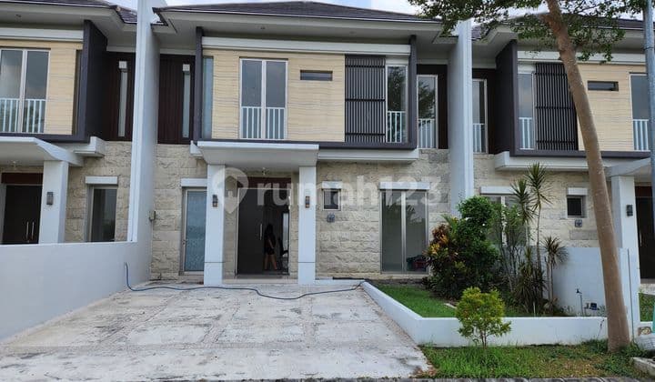 For Rent: Ready-to-Occupy House in Greenland Menganti, Surabaya