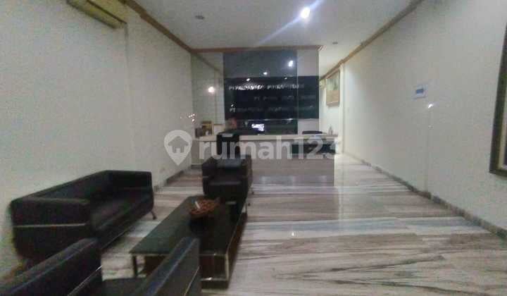 Ruko 3 Lantai Bagus Siap Pakai di Cempaka Putih Jakarta Pusat