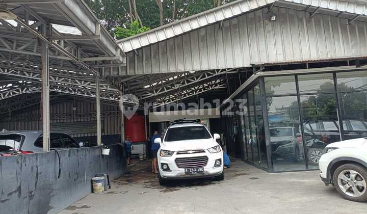 For Rent: Strategic Location Car Wash in Kebon Jeruk