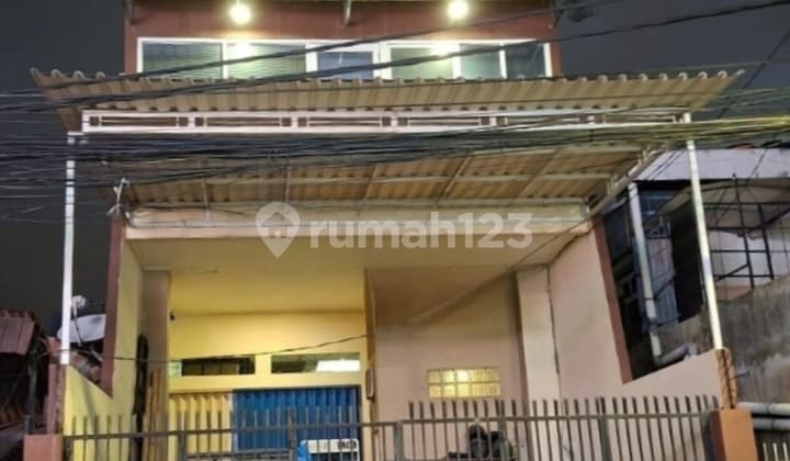 Ruko 3 Lantai Strategis di Johar Baru, Jakarta Pusat