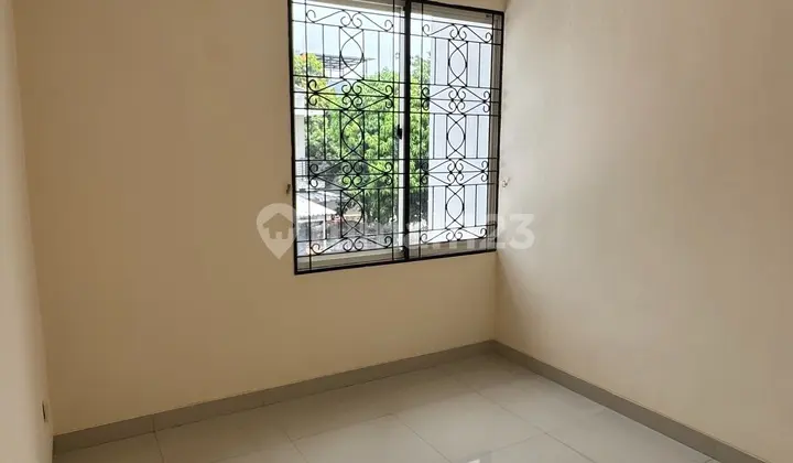 For Rent: Residence One BSD House, 140 sqm Land Area, 2.5 Floors