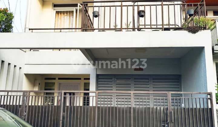 Jual Cepat Rumah Mewah 3 Lantai Di Komp Cikutra Dekat Widyatama