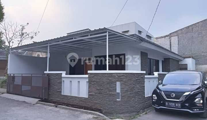 Disewakan Rumah Baru Cocok Buat Kantor Dan Rumah Tinggal Di Komplek Antapani