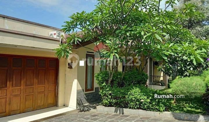 Rumah Mewah Dan Bagus Sejuk Lokasi Strategis Dekat Kantor Kelurahan