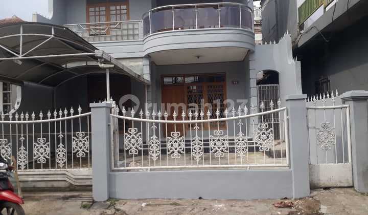 Disewakan Rumah Strategis 2 Lantai di Dago Pojok Cocok Buat Mahasiswa