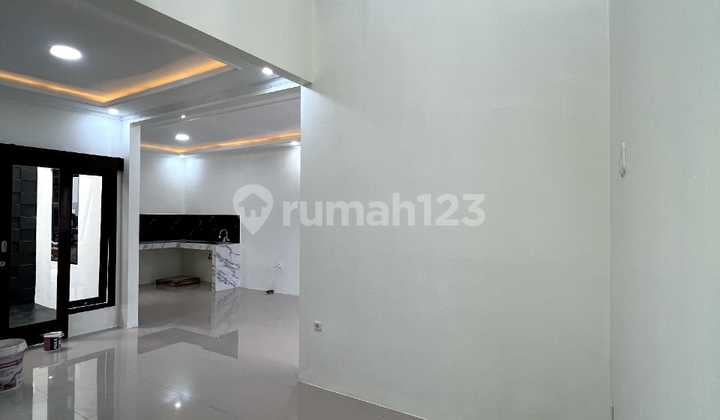Newly Renovated House in Bumi Panyileukan Complex, Soekarno Hatta, Bandung