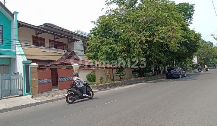 Disewakan Rumah Klasik Siap Pakai Tengah Kota Solo
