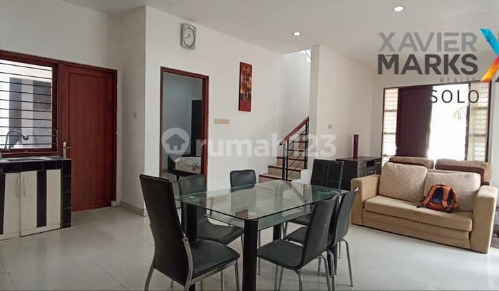 Disewakan Rumah Cantik Cluster di Colomadu