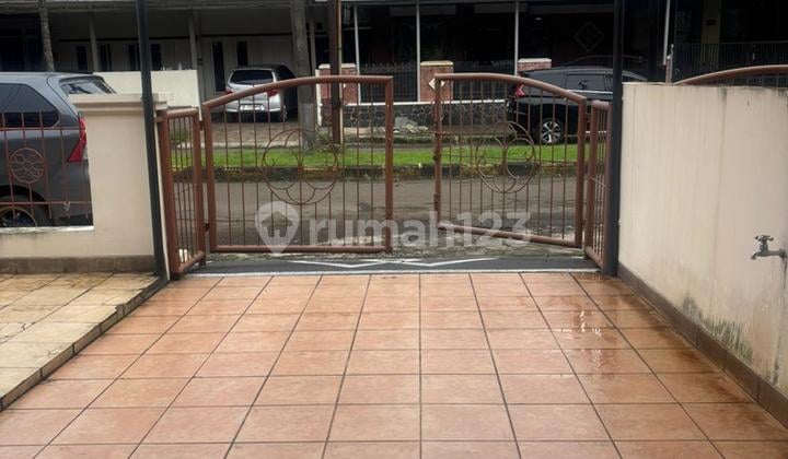 Dijual Sajarumah Dalam.komplek Bagus Jalan Depan.lebar 2 Jalur