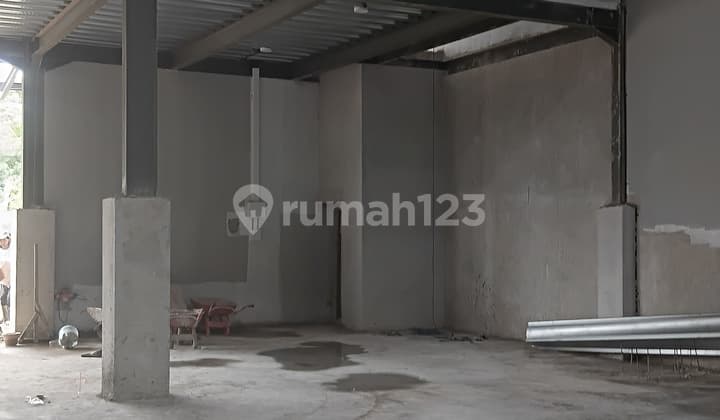 1 Floor,