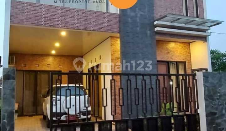 Rumah Minimalis 2.5 Lantai Siap Huni di Cibubur