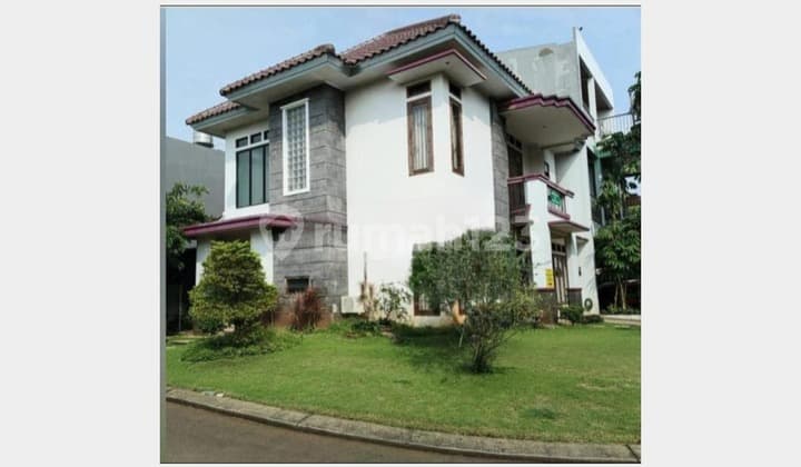 Dijual Rumah Mewah dengan lahan yg luas di Legenda Wisata-Cibubur (Hoek)